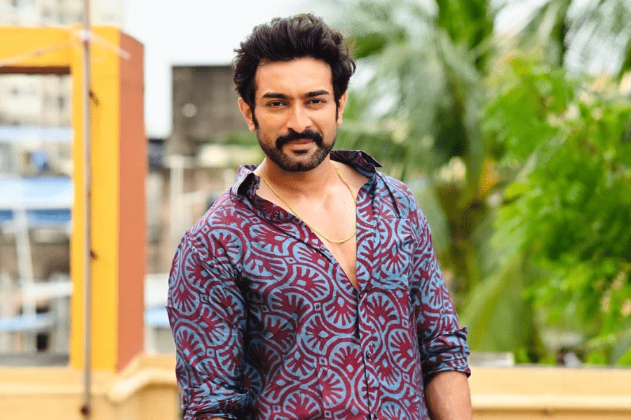 শুট চলাকালীন বুকে চাপ, কাঁপুনি দিয়ে জ্বর….. হাসপাতালে ভর্তি জিতু কমল ! অভিনেতার অসুস্থতায় চিন্তায় দিতিপ্রিয়া