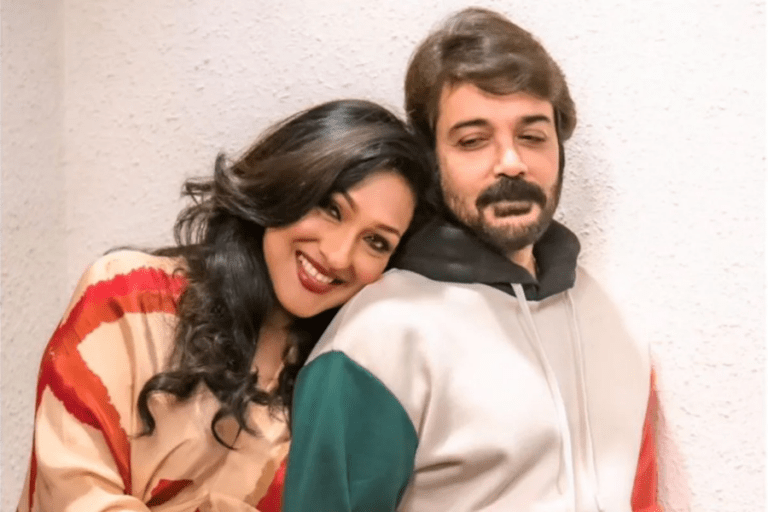 প্রেমের গল্পে পর্দায় ধরা দিতে চলেছেন প্রসেনজিৎ-ঋতুপর্ণা ! পরিচালকের আসনে থাকছেন কে?